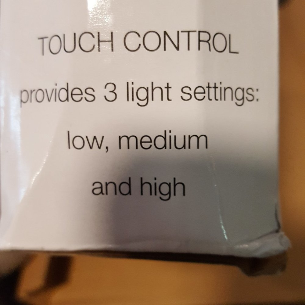 Conair Reflections LED Light Touch Screen Mirror - Picture 5 of 7